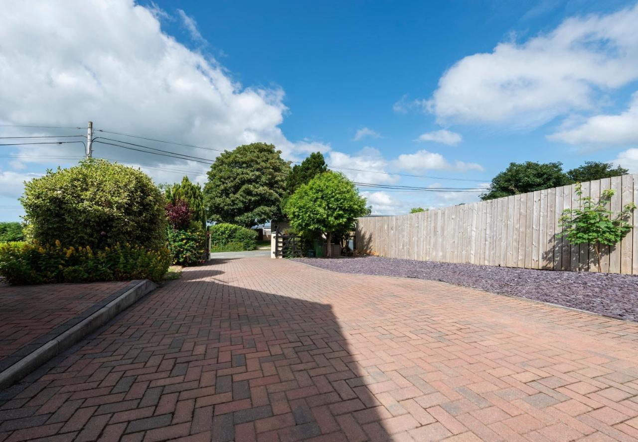 Y Villa Mor Llanarth  Bagian luar foto